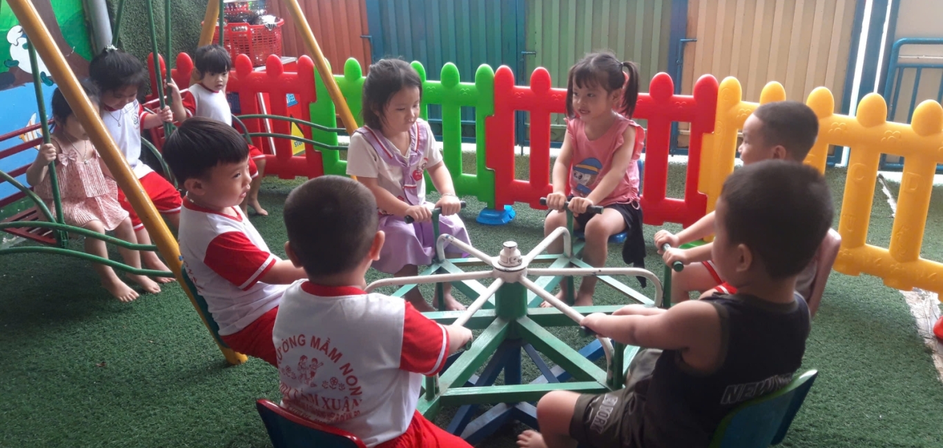 Trường Mầm Non Hoa Tầm Xuân